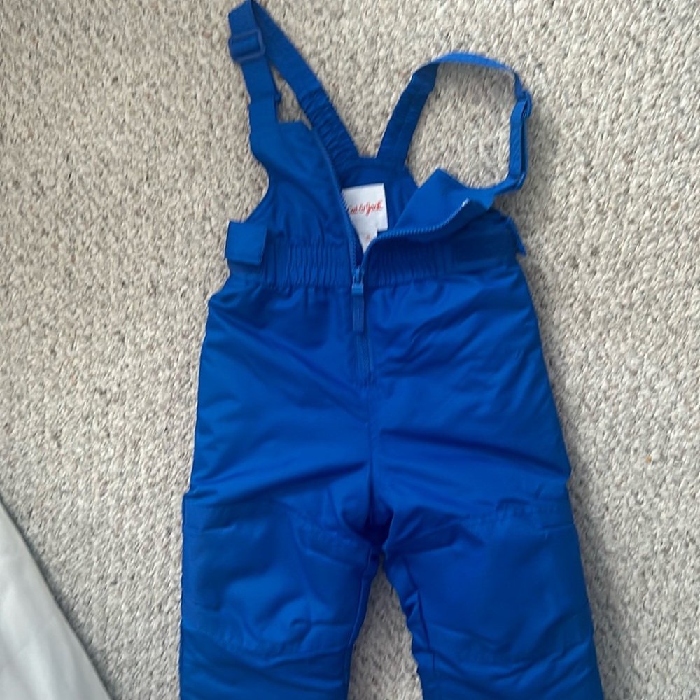 Toddler 2T snowsuit, only used once